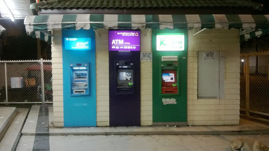 Impact Muang Thong Thani Service Condominium Пак Крет Екстериор снимка